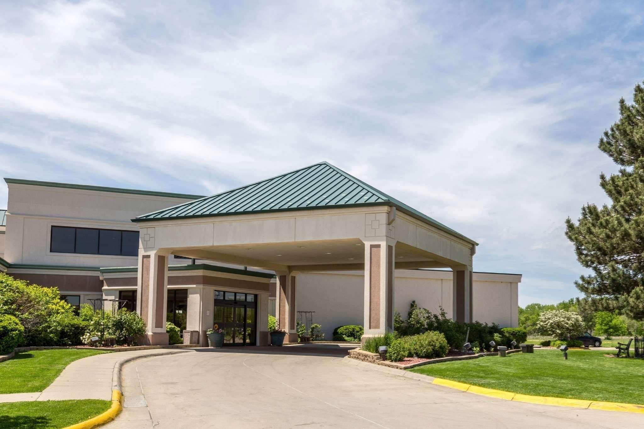 Hotel Ramada By Wyndham North Platte Exterior foto